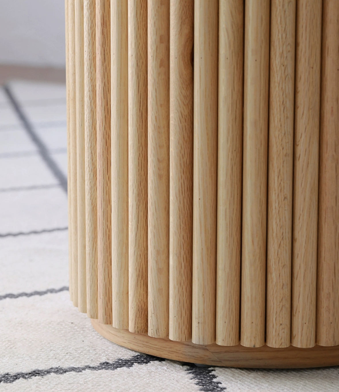 Nordic Simple Solid Wood Round Coffee Table